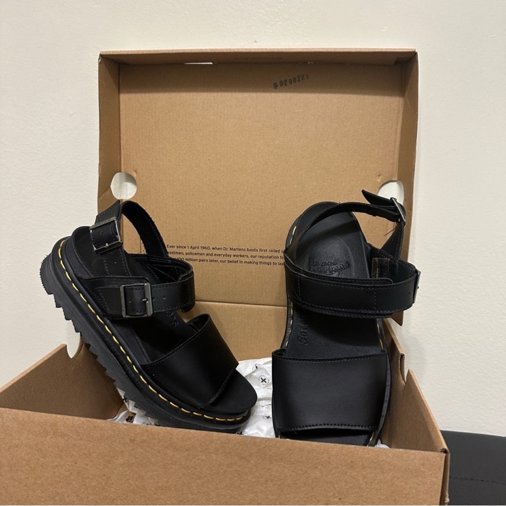 DrMartens VOSS Sandals